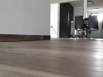 555888000