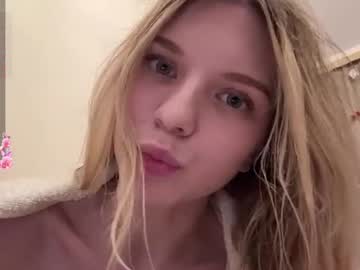 chloe_show