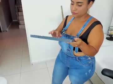 cristal_curly_