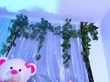 mia_sweet_v