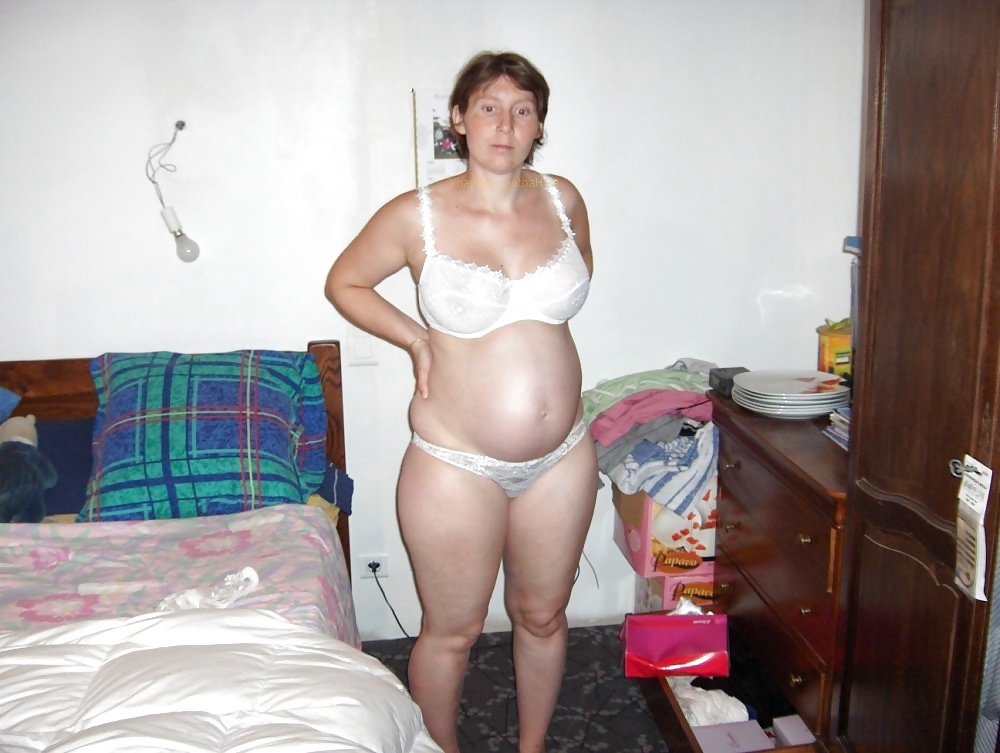 Mature hairy preggo — 24