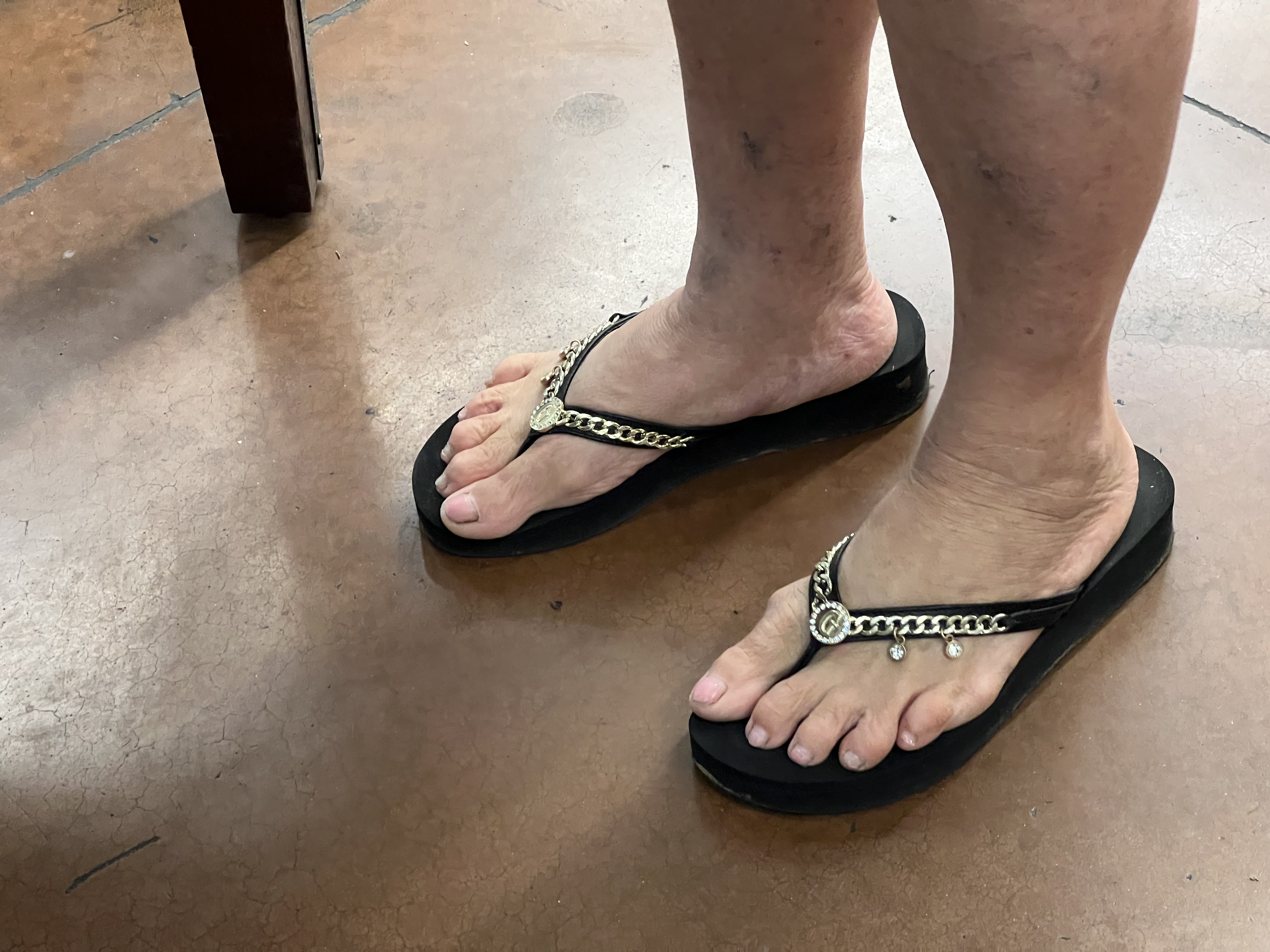 Gilf and milf feet at supermarket — 10