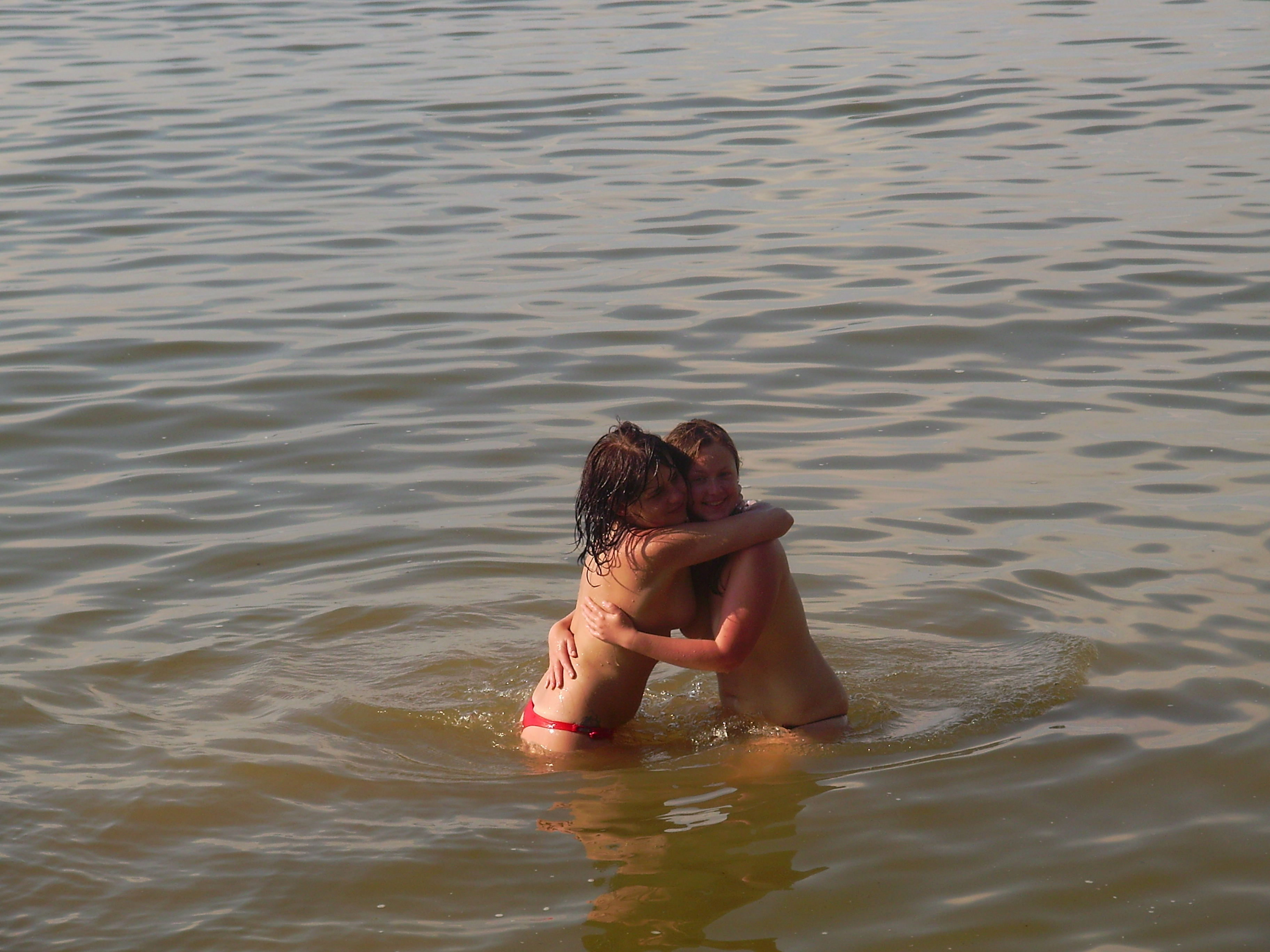 Amateur Girls Holiday Pics — 16