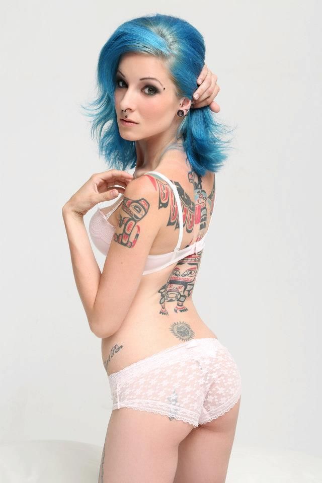 PUNK,GOTH,TATS AND ROCKING BABES BY GINA AND TARA — 11